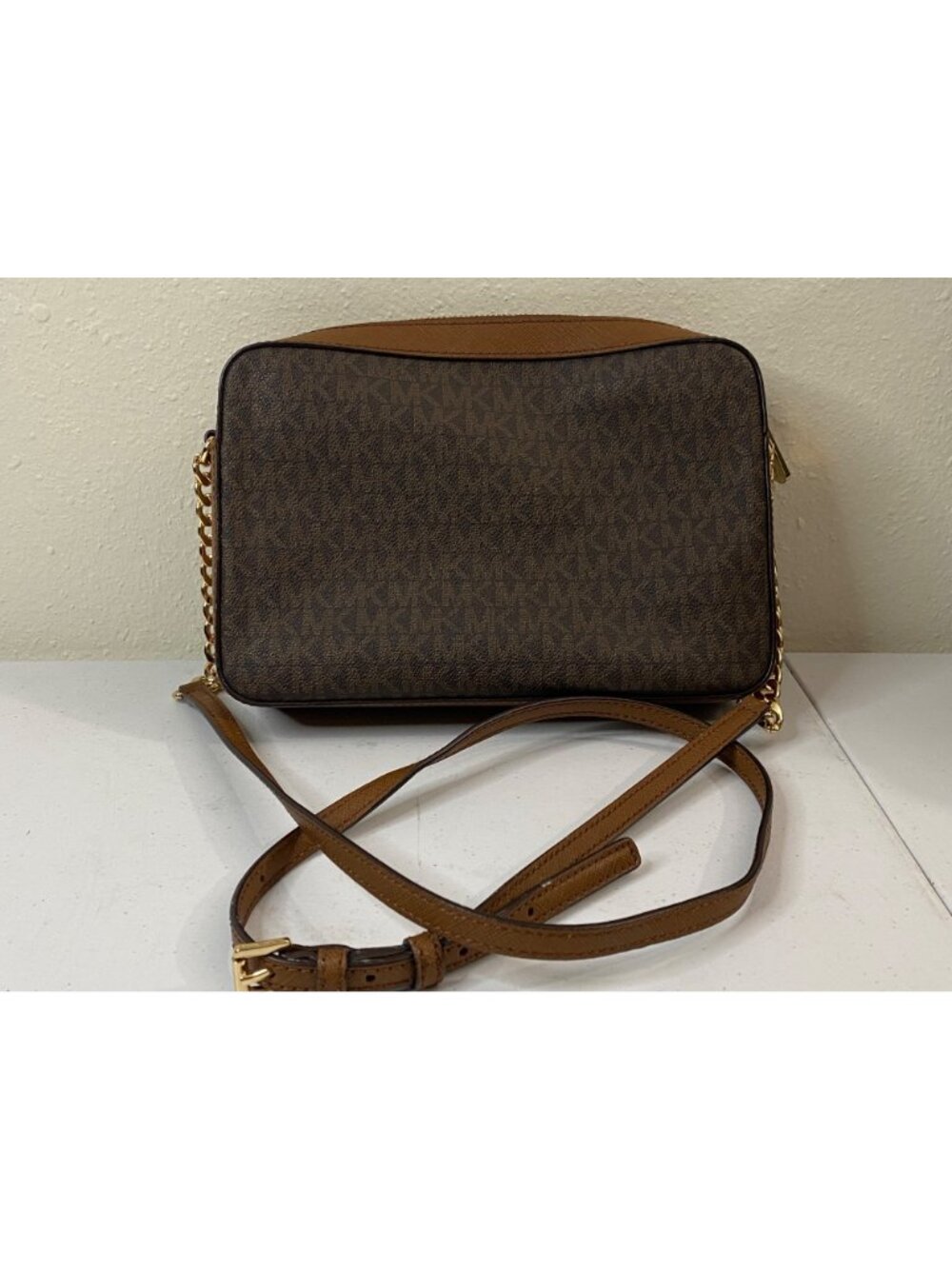 Michael Kors Crossbody Bag Brown Saffiano Leather Gold Chain Strap - Picture 5 of 12